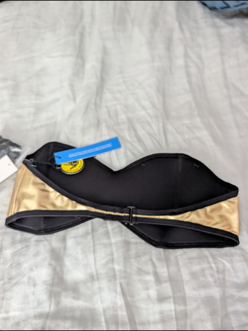 Good American x Body Glove Tainted Love Bikini Top NWT Gold Size 3 L - Picture 2 of 4